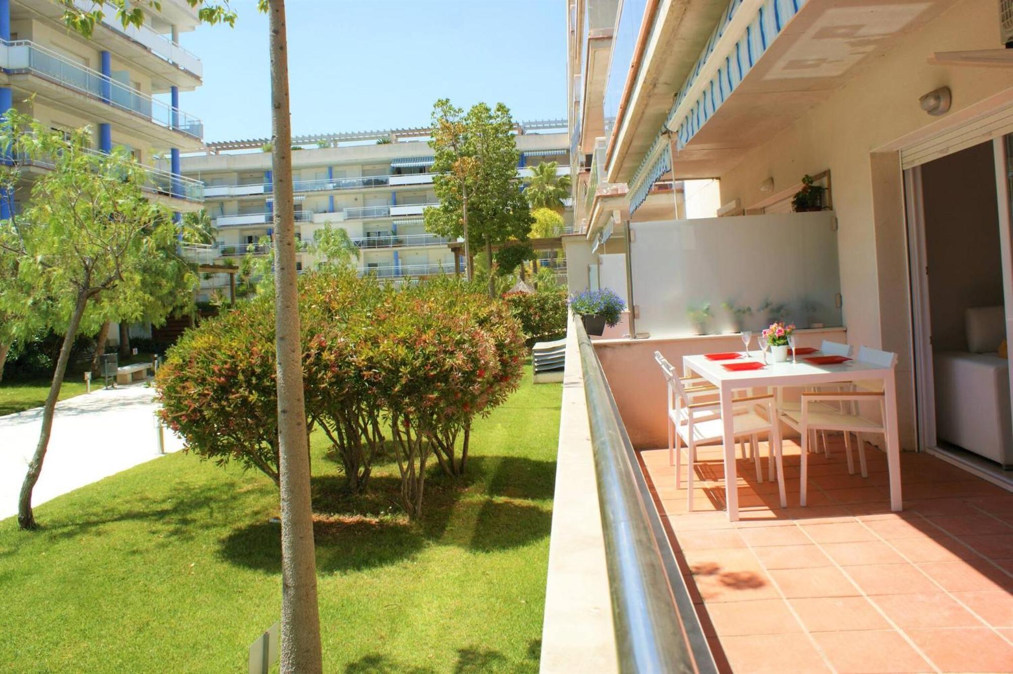 Precioso Apartamento Para 6 Personas Av-74 Roses Dış mekan fotoğraf